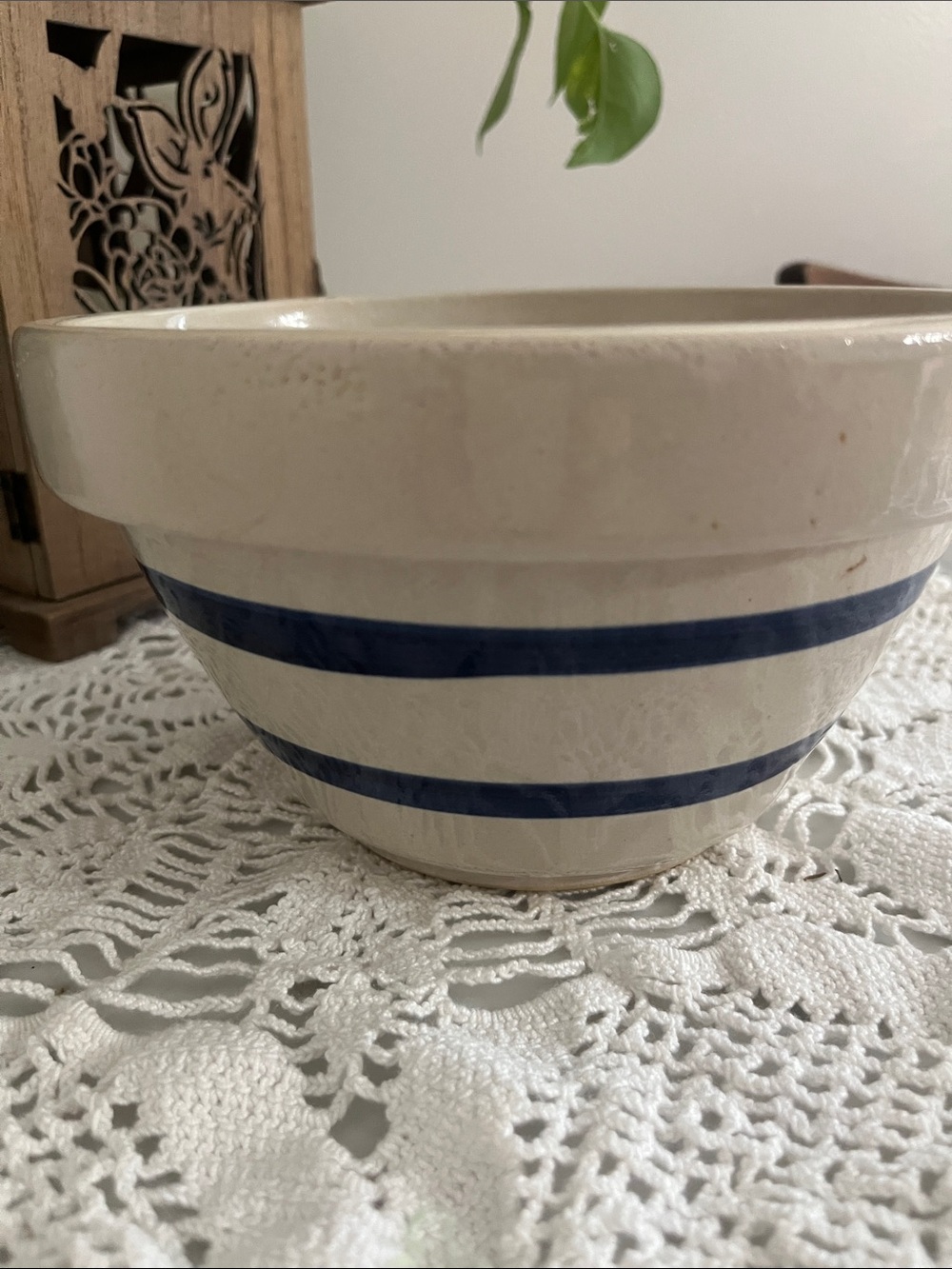 Vintage RRP Co 9.5 Inch Stoneware Mixing Bowl Double Blue Stripe Ohio USA - Picture 3 of 5